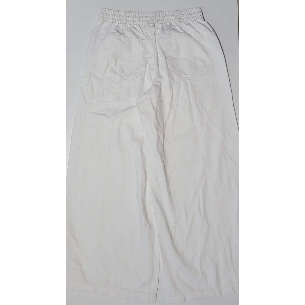 NWT Universal Thread Extra Wide Leg White Jeans